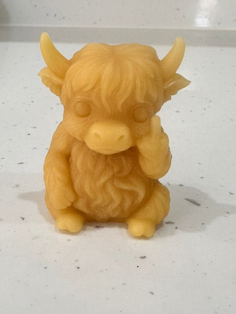 Pure Beeswax Highland cow melt